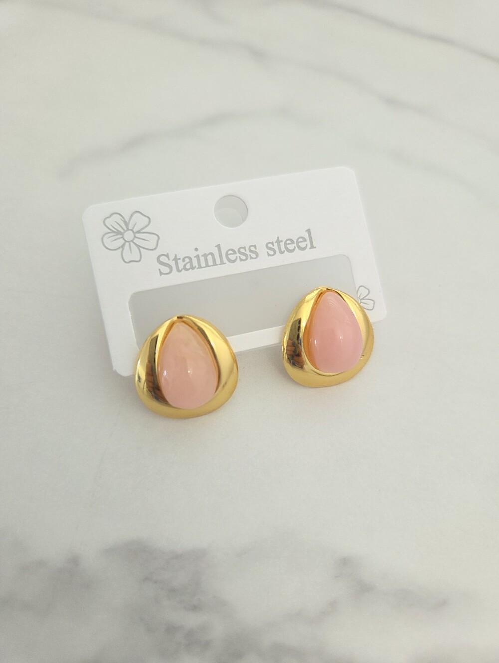 Gold Tone Pink Teardrop Statement Stud Earrings Modern Retro Jewelry - Picture 2 of 15
